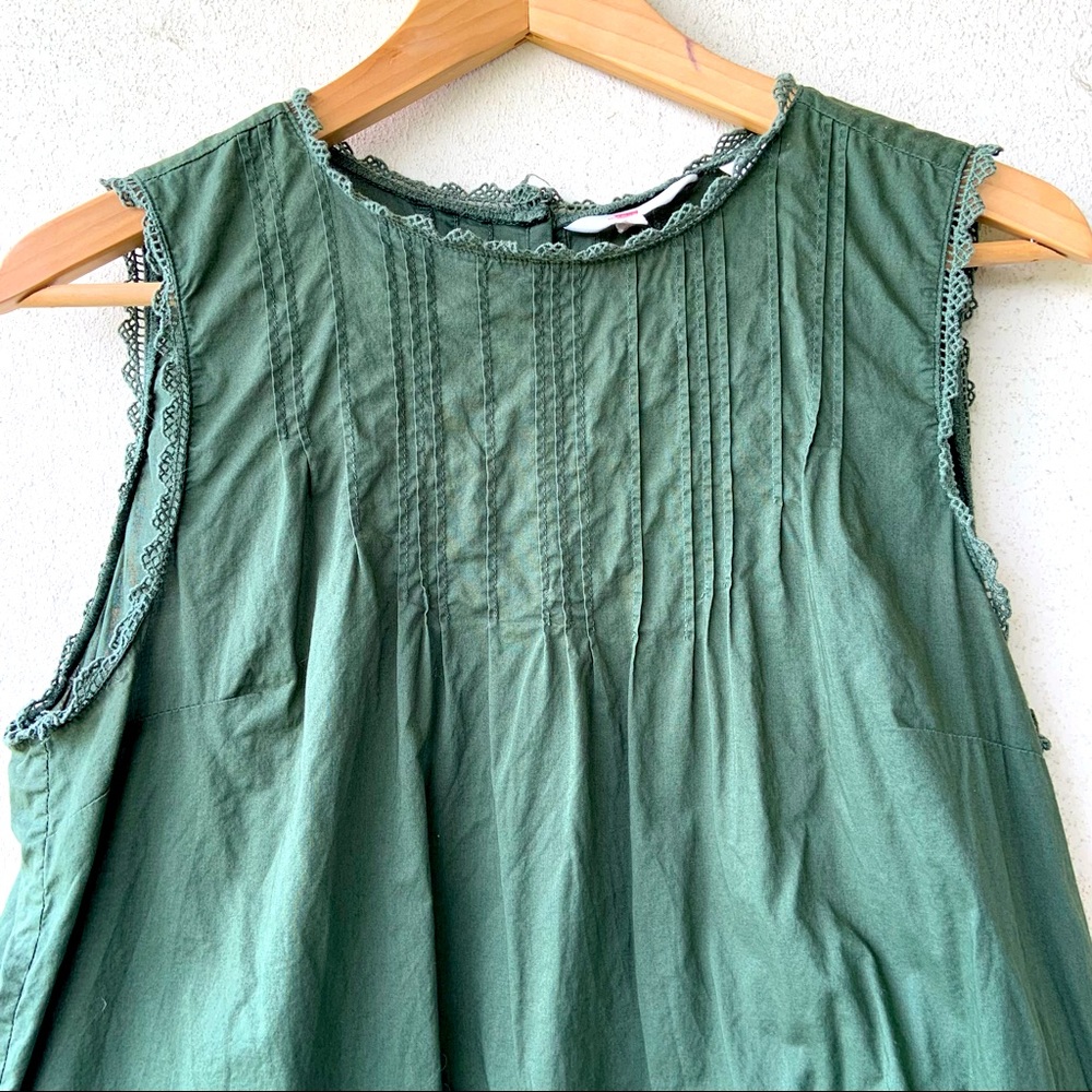 COPY - Levi’s cute cotton top